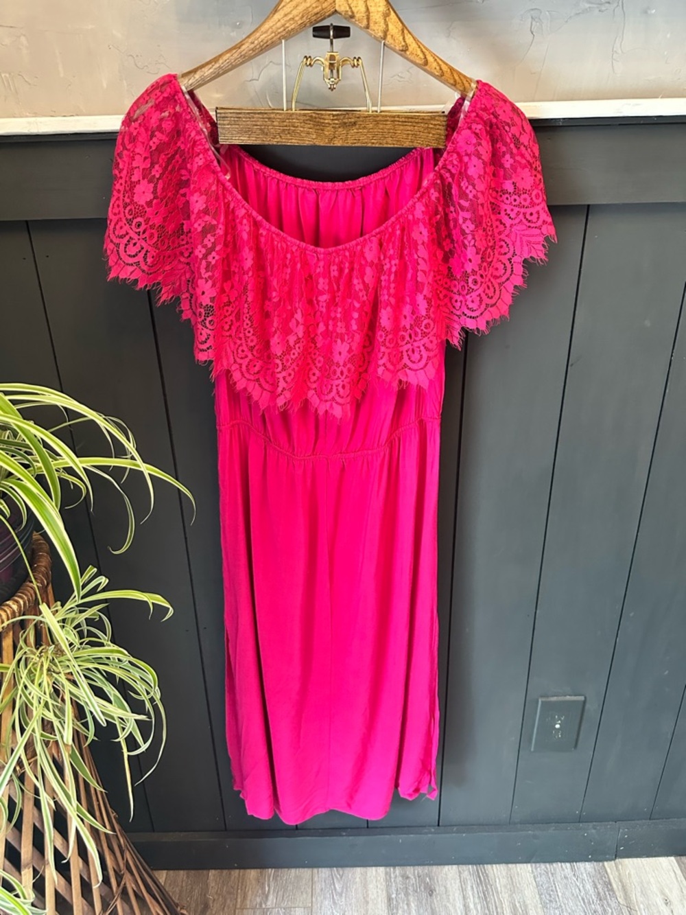 J for Justice Pink Off The Shoulderβ Lace Midi Dress size L